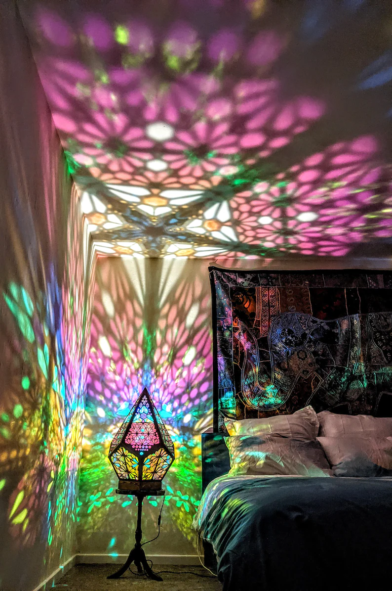 Betoverende Boheemse LED Tafellamp met Sterrenlicht