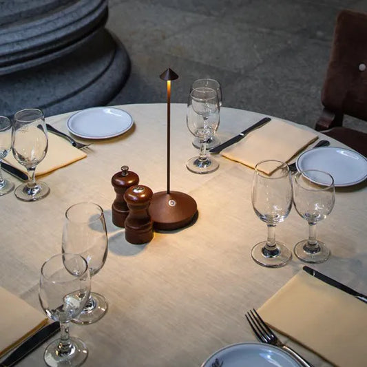 Elegante Waterdichte LED Tafellamp voor Binnen en Buiten