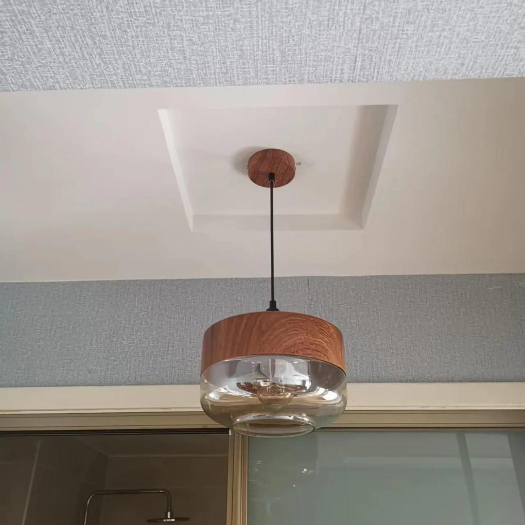 Elegante Scandinavische Houten Plafondlamp met Glas
