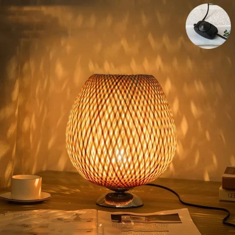 Vintage Bamboe Tafellamp met Rustieke Charme