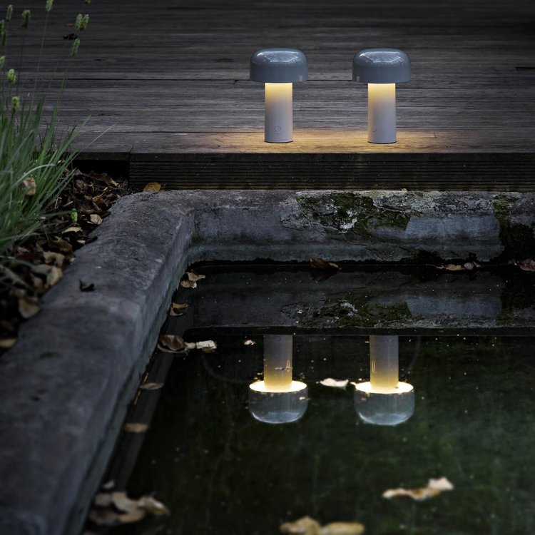 Moderne LED Tafellamp met Dimmogelijkheden