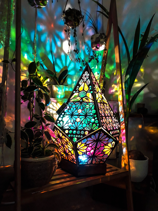 Betoverende Boheemse LED Tafellamp met Sterrenlicht
