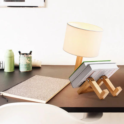 Speelse Houten Tafellamp met Boekenhouder