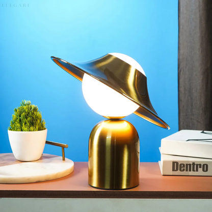 Elegante Gouden Metaal Tafellamp voor Luxe Verlichting
