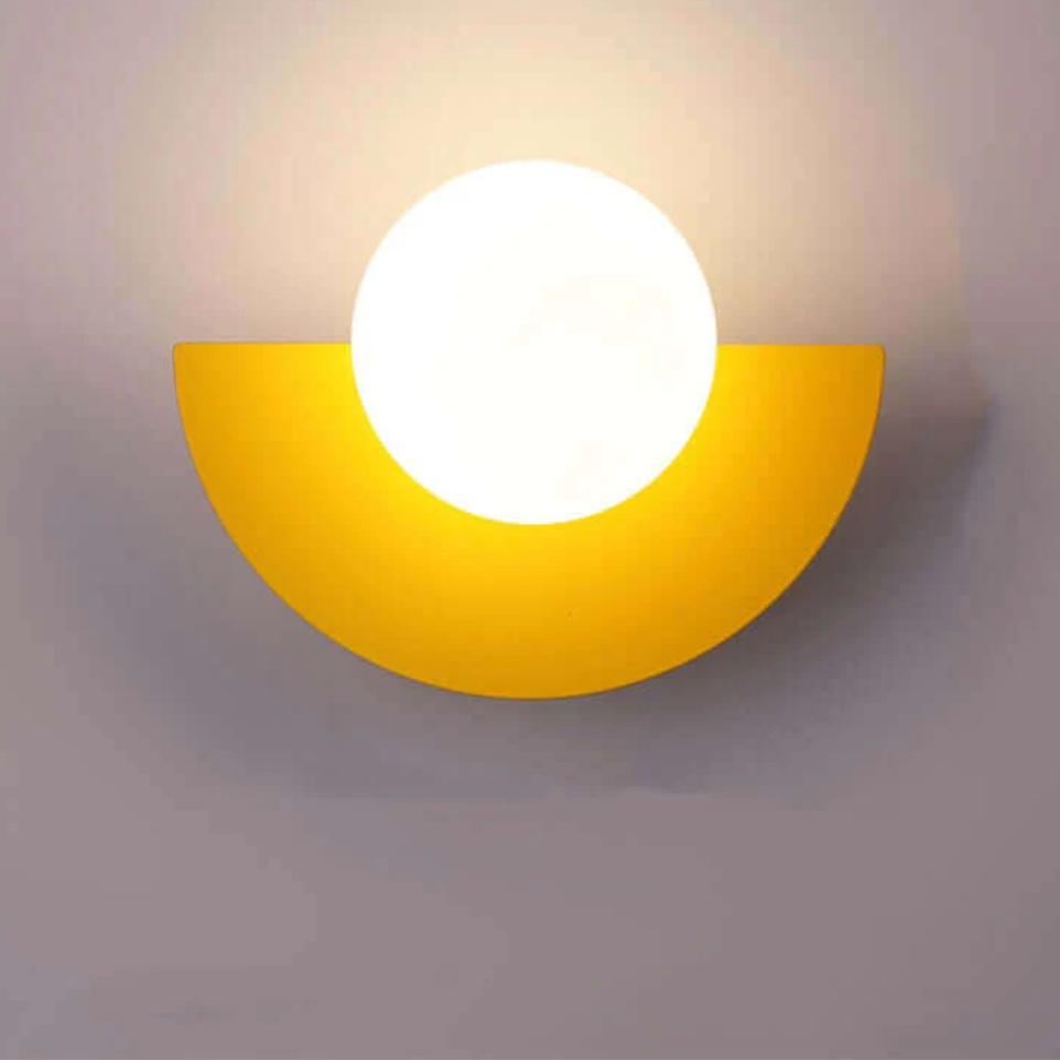 Elegante Halvemaan Wandlamp voor Modern Interieur
