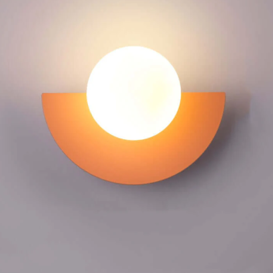 Elegante Halvemaan Wandlamp voor Modern Interieur