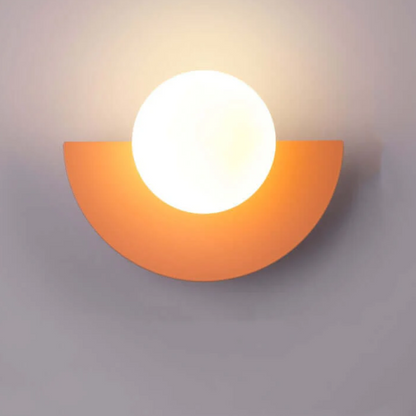 Elegante Halvemaan Wandlamp voor Modern Interieur