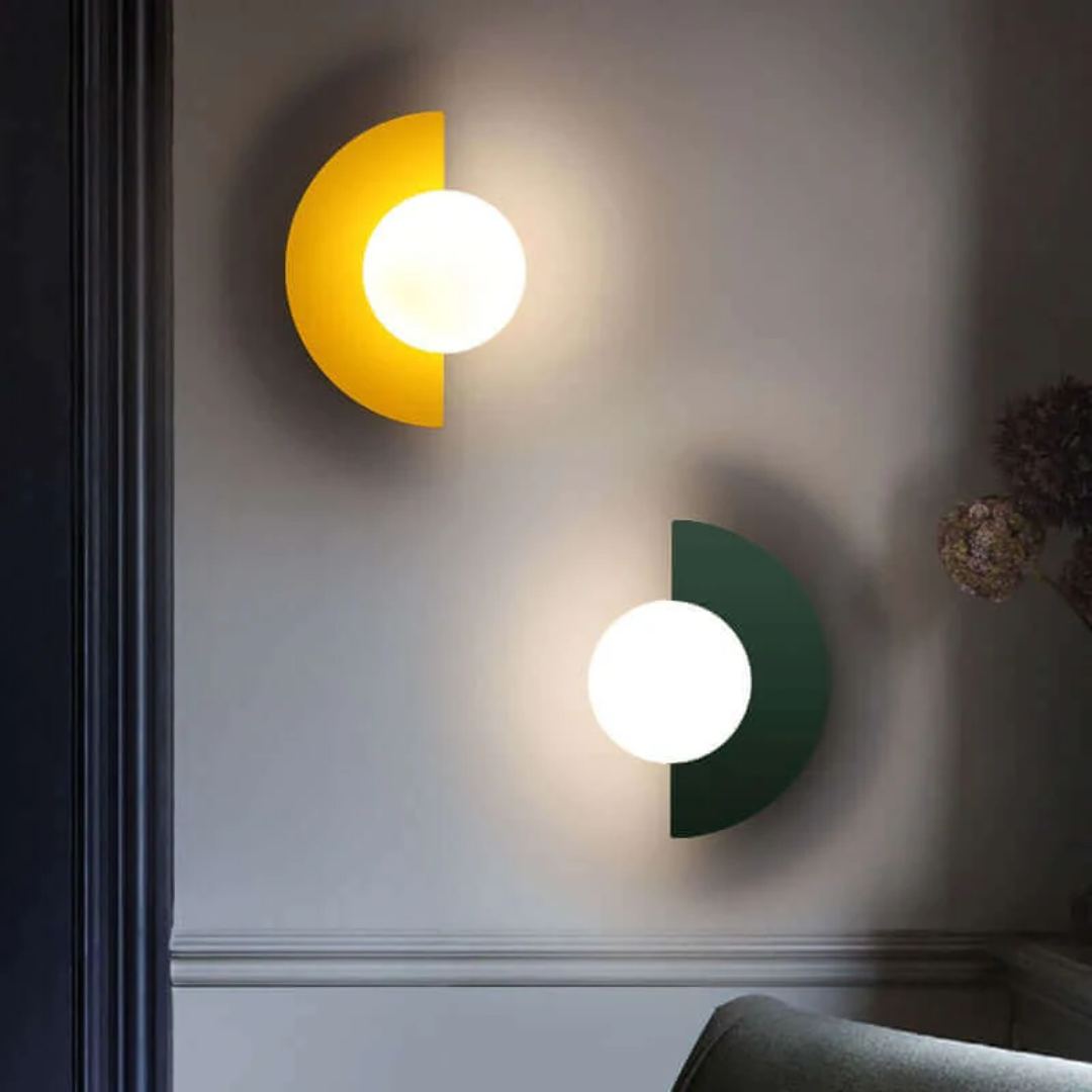 Elegante Halvemaan Wandlamp voor Modern Interieur