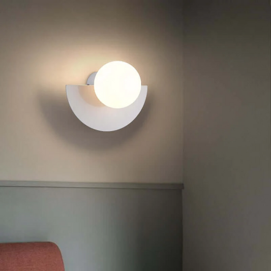 Elegante Halvemaan Wandlamp voor Modern Interieur