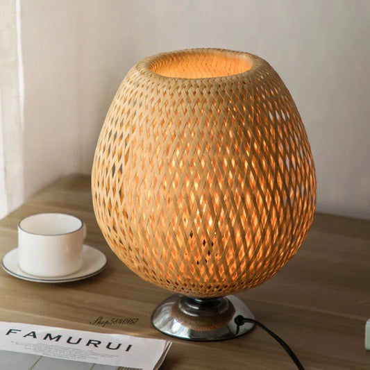 Vintage Bamboe Tafellamp met Rustieke Charme