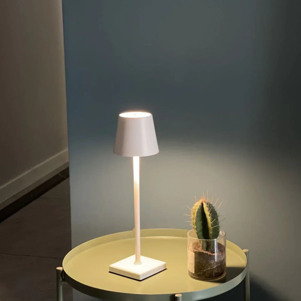 Dimbare Draadloze LED Tafellamp voor Binnen en Buiten