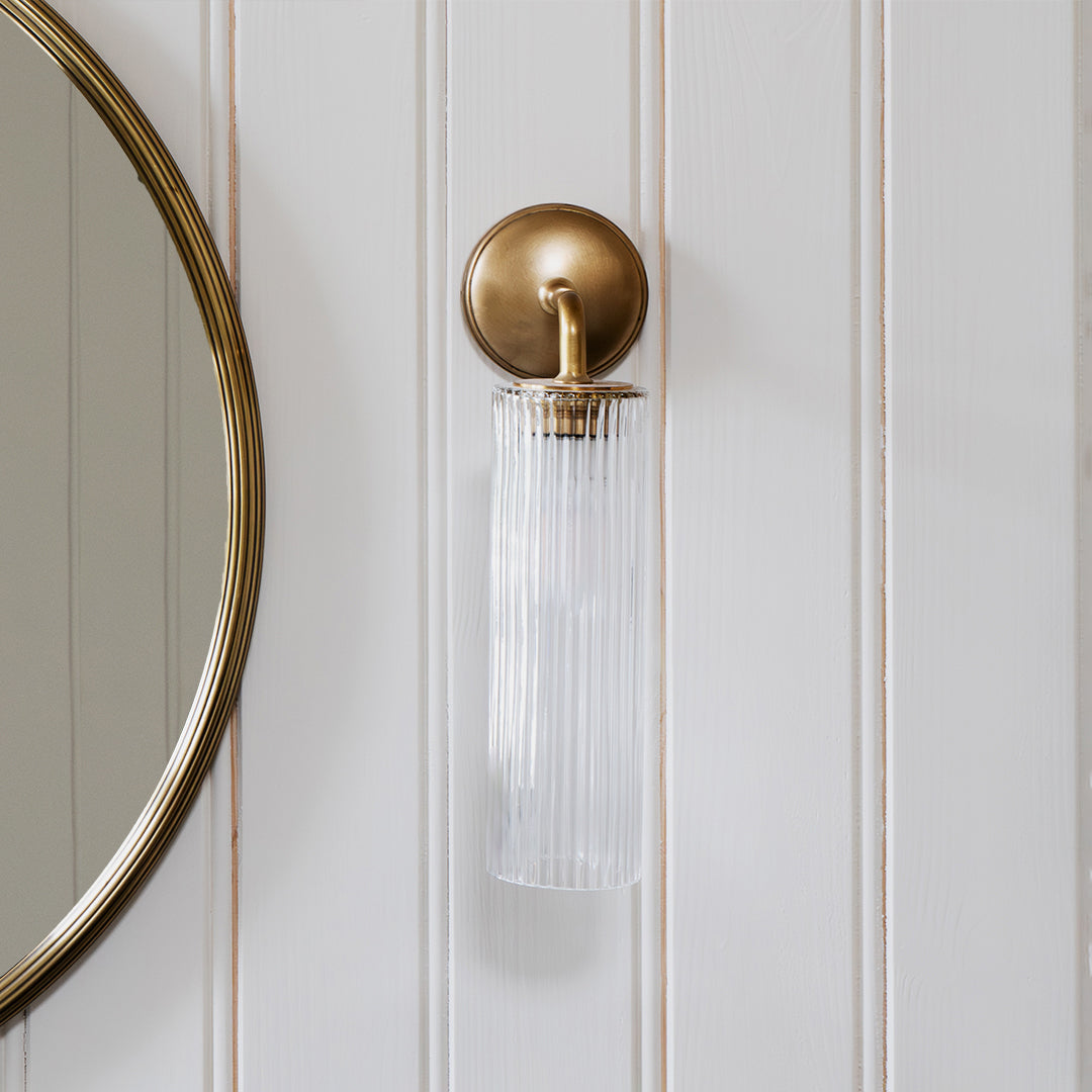 Elegante Massief Messing Wandlamp met Glazen Diffuser